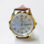 Men's Luxury Classic Roman Dial Leather Watch - Image 3